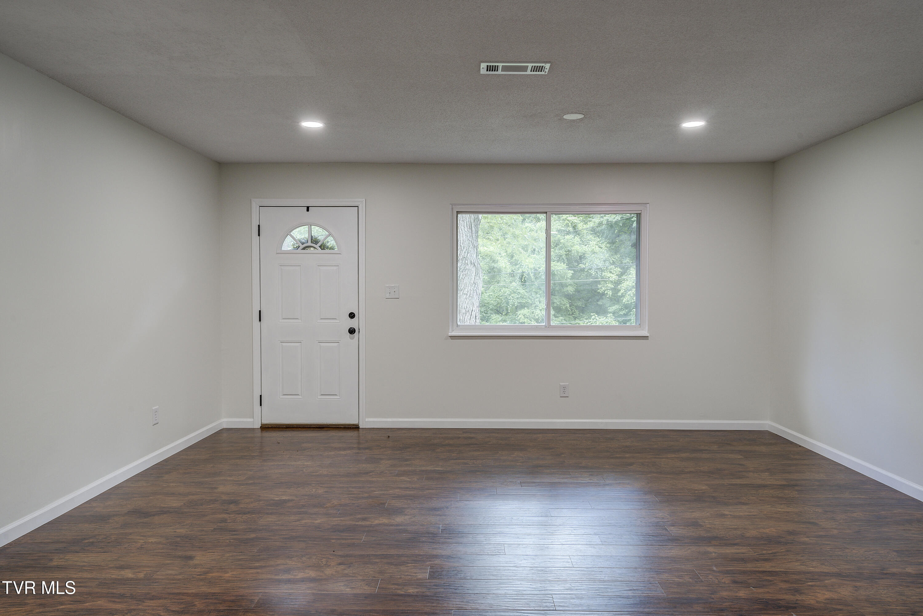 119 Cleveland Road Gray, TN 37615 - Photo 5 of 38 Cleveland-2