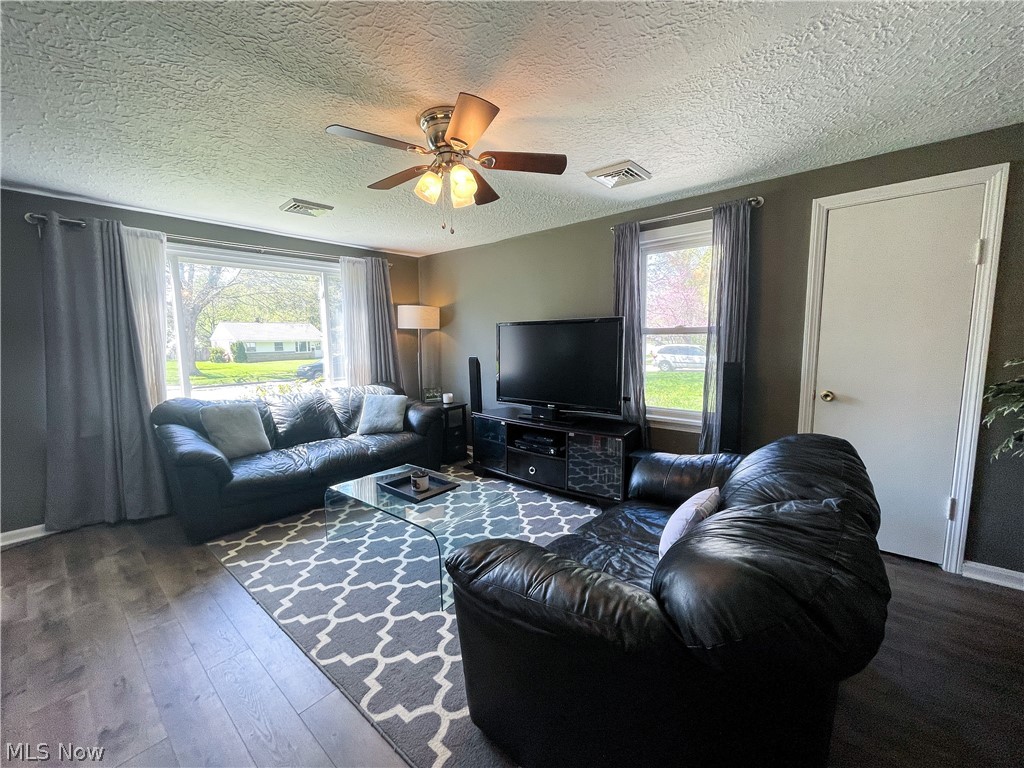 8091 Broadmoor Road Mentor, OH 44060 - Photo 12 of 32 Gallery Image 12