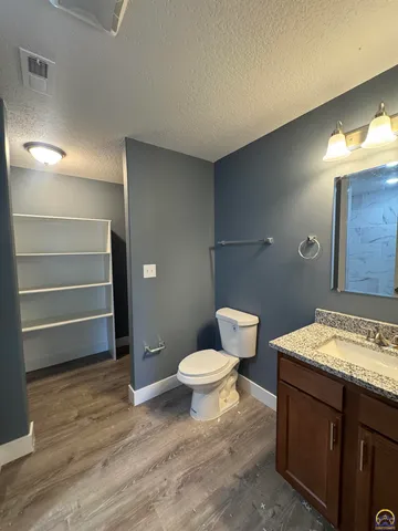 $260,000 | 1027 Riley Avenue, Emporia, KS 66801