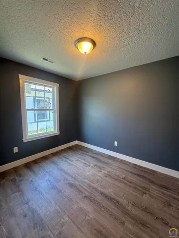 $260,000 | 1027 Riley Avenue, Emporia, KS 66801