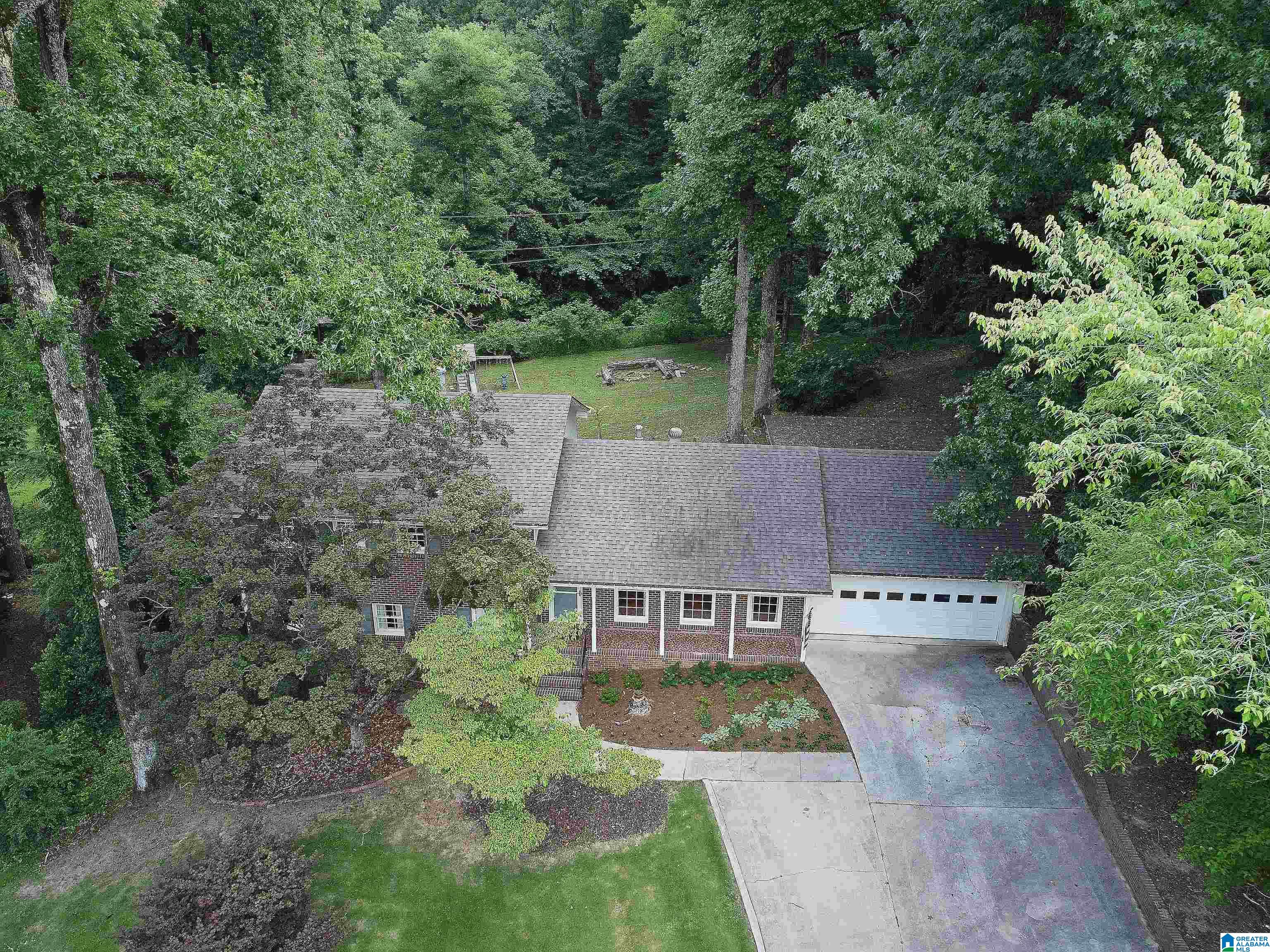 628 Stonehaven Road Hoover, AL 35226 - Photo 37 of 42