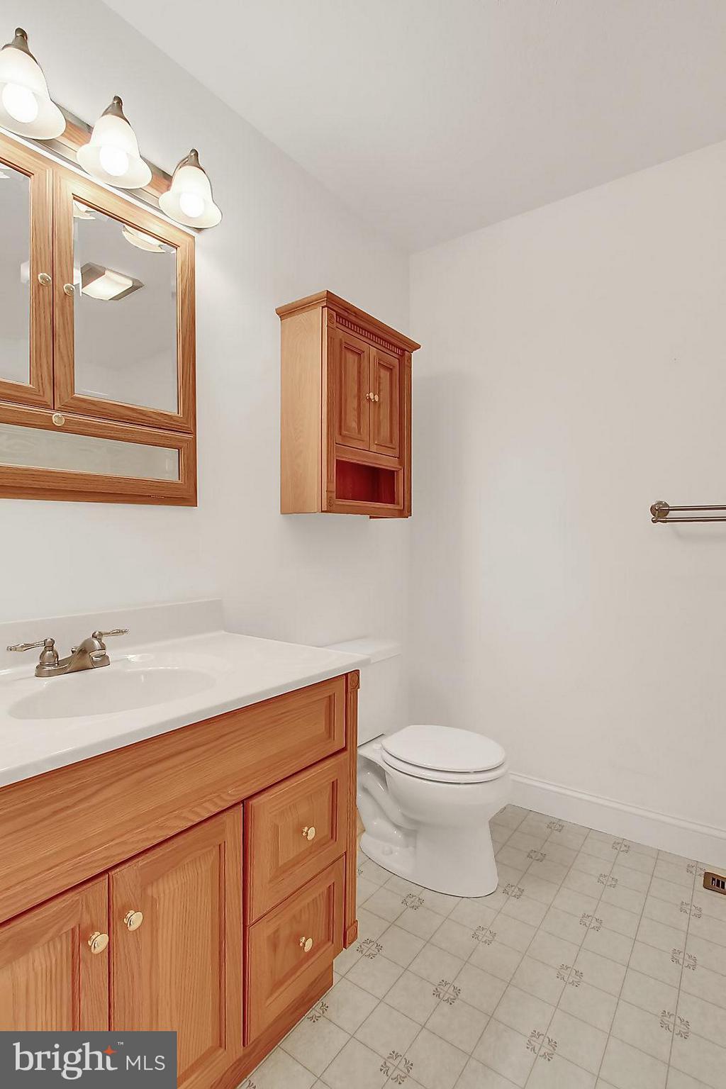 80 Packing House Road Hanover, PA 17331 - Photo 15 of 48