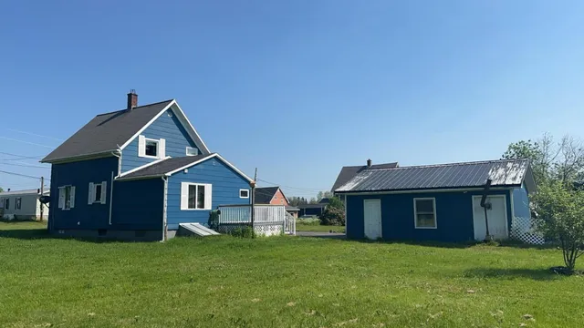 $107,500 | 125 Wilson Street, Van Buren, ME 04785