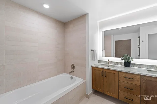 $3,200,000 | 700 Village Drive, Unit 403, Donnelly, ID 83615