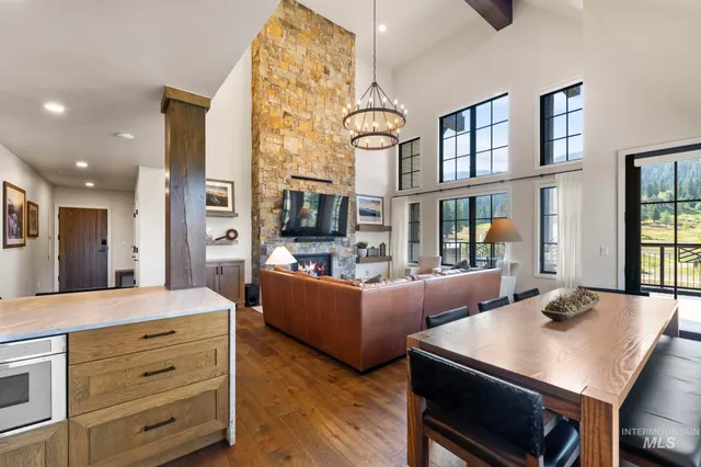 $3,200,000 | 700 Village Drive, Unit 403, Donnelly, ID 83615