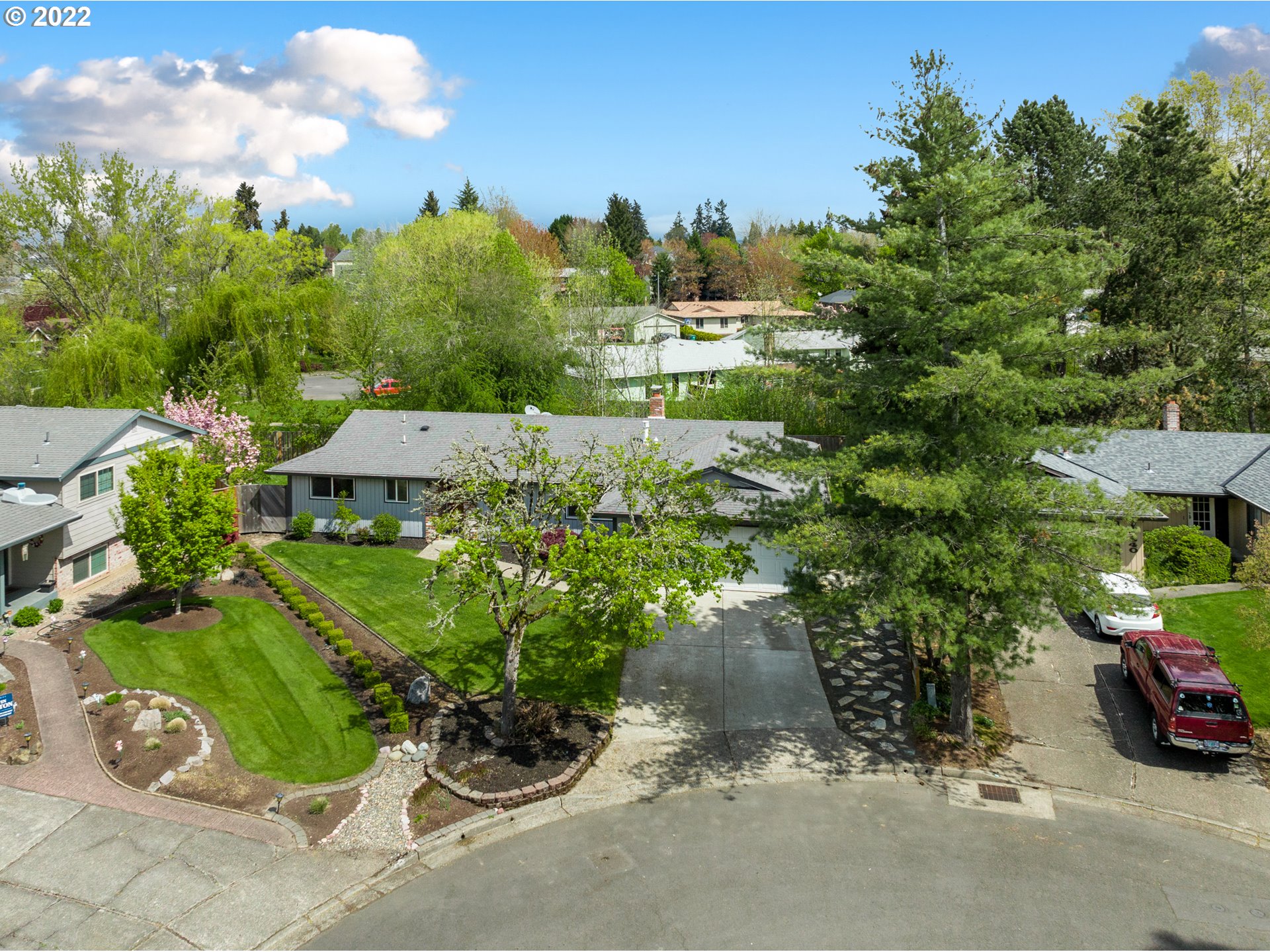 6820 Southwest 206th Place Aloha, OR 97078 - Photo 2 of 30 Gallery Image 2