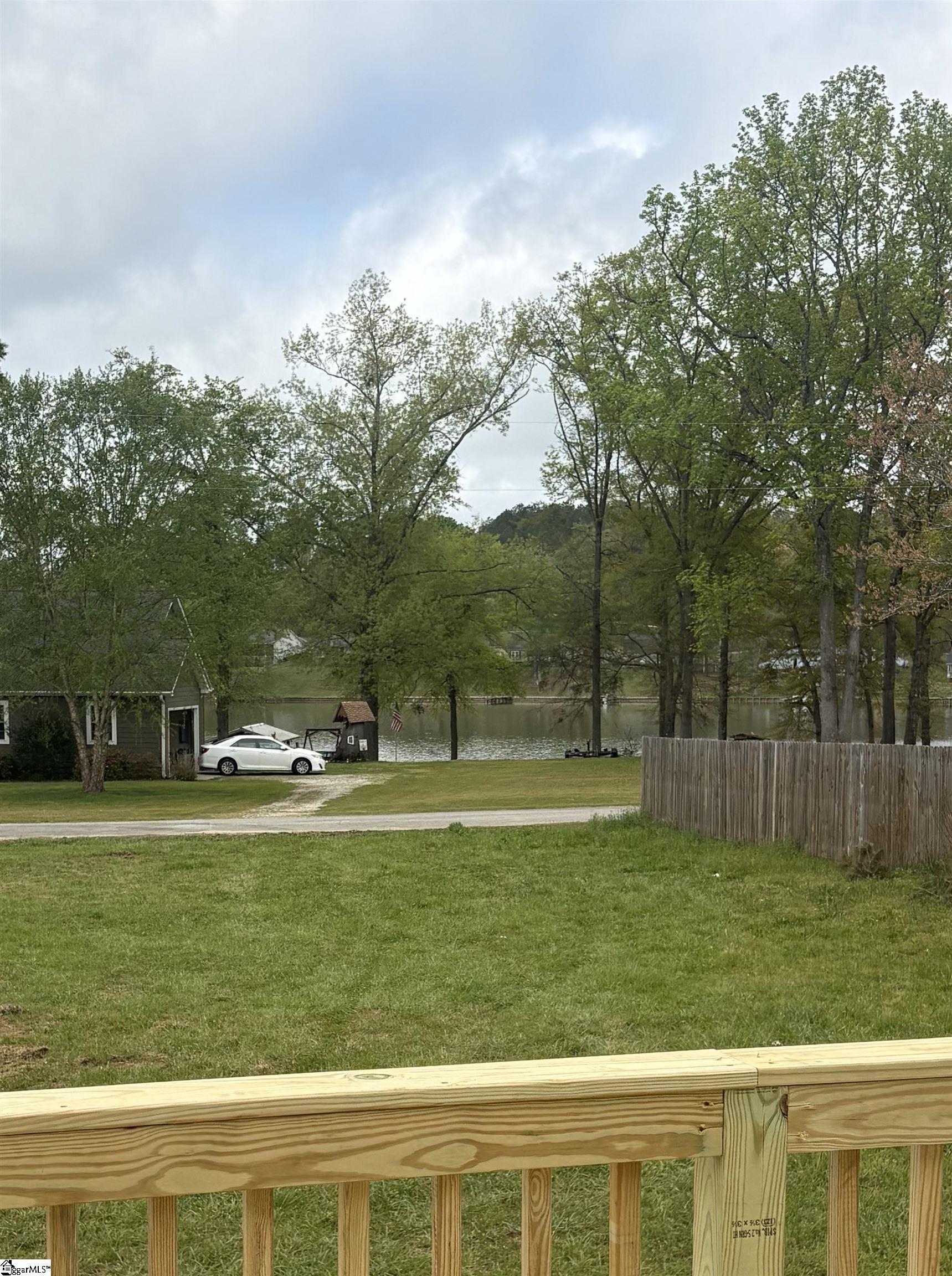 522 Burton Creekside Road Waterloo, SC 29384 - Photo 3 of 23