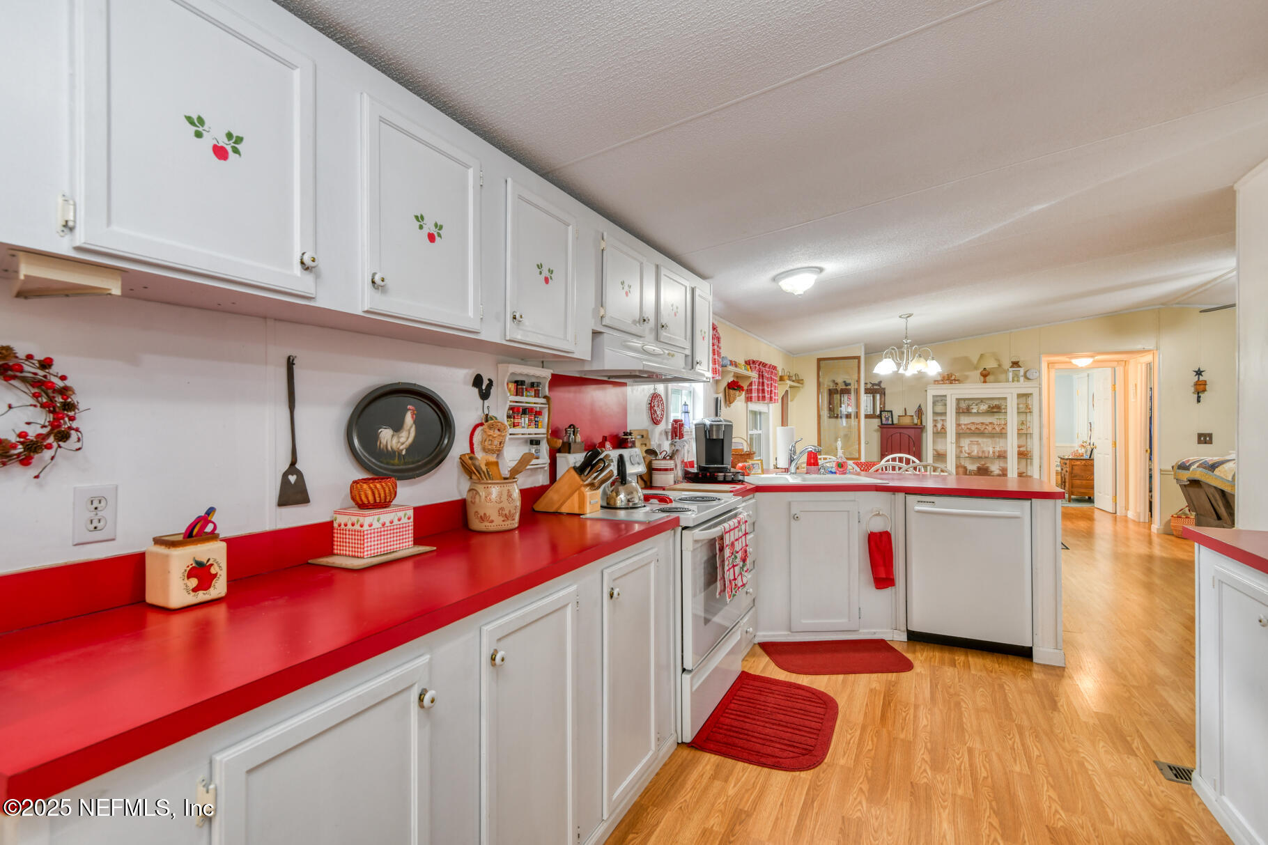 203 Horse Landing Road Satsuma, FL 32189 - Photo 12 of 39 203 Horse Landing Road ONLINE LOW RES-13
