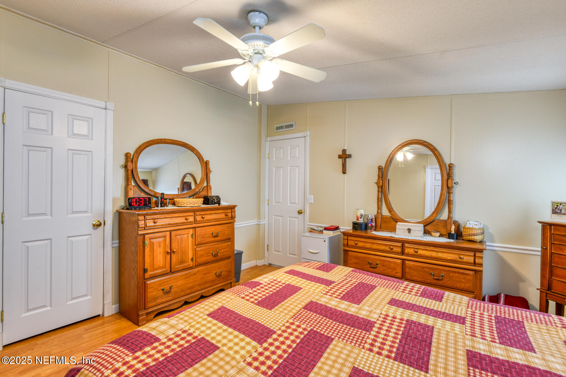 203 Horse Landing Road Satsuma, FL 32189 - Photo 20 of 39 primary bedroom