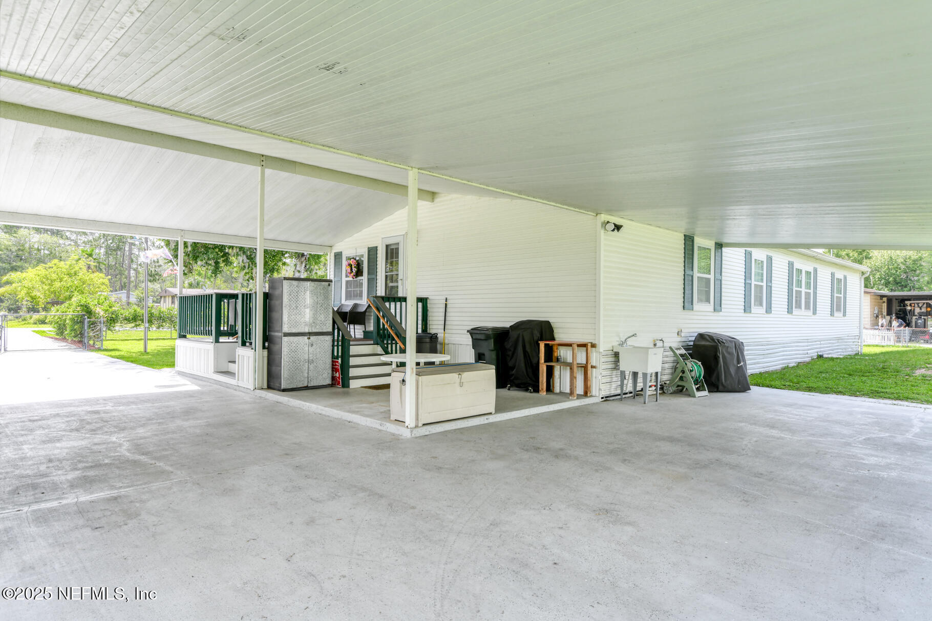 203 Horse Landing Road Satsuma, FL 32189 - Photo 30 of 39 huge covered parking area