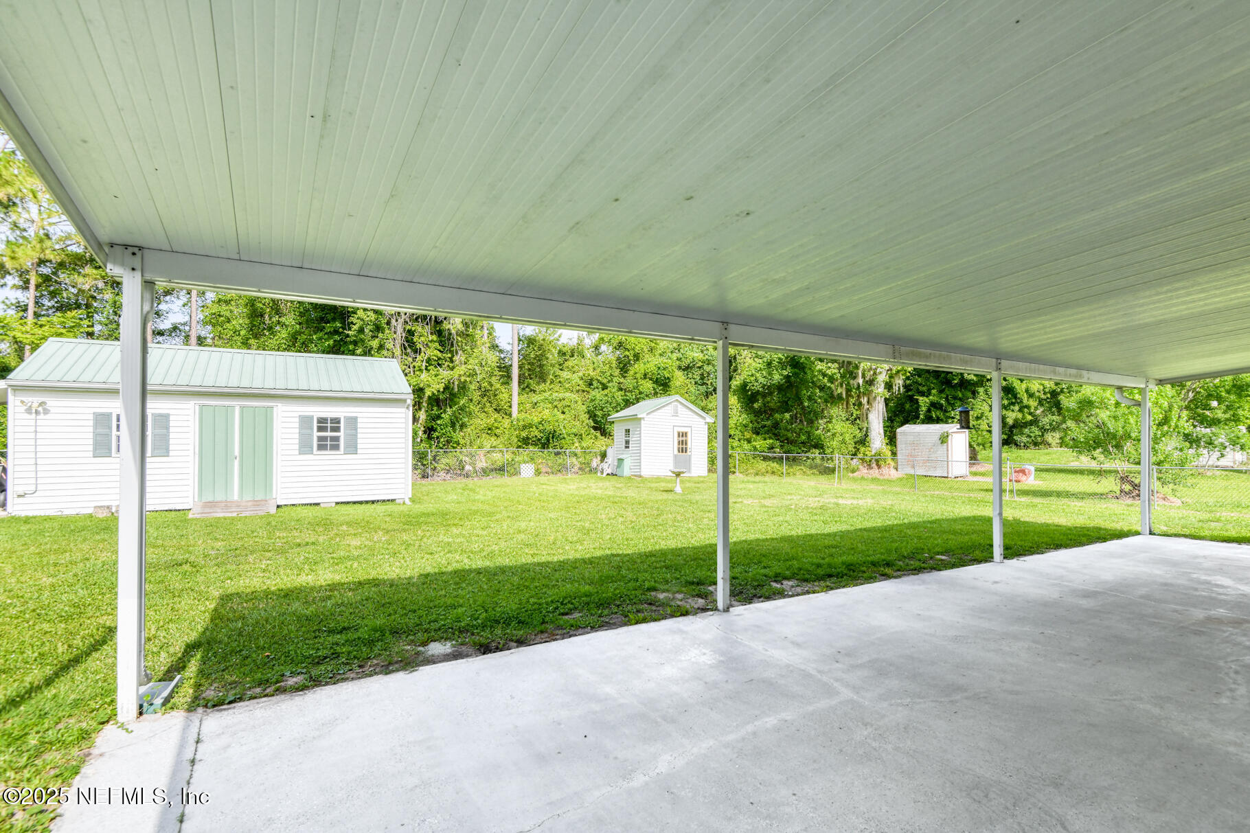 203 Horse Landing Road Satsuma, FL 32189 - Photo 31 of 39 covered patio