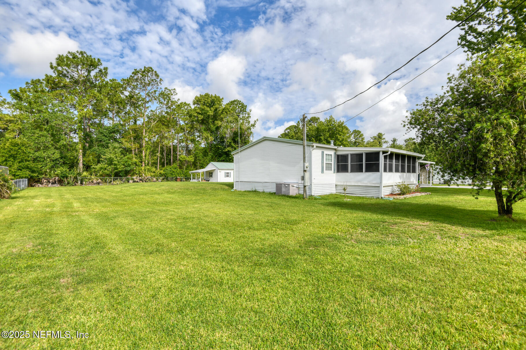 203 Horse Landing Road Satsuma, FL 32189 - Photo 36 of 39 203 Horse Landing Road ONLINE LOW RES-34