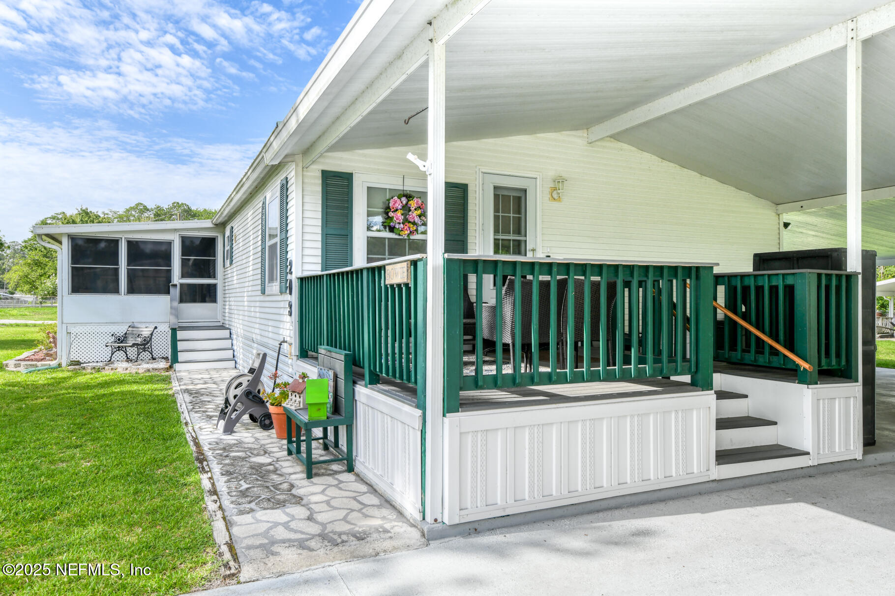 203 Horse Landing Road Satsuma, FL 32189 - Photo 6 of 39 203 Horse Landing Road ONLINE LOW RES-7