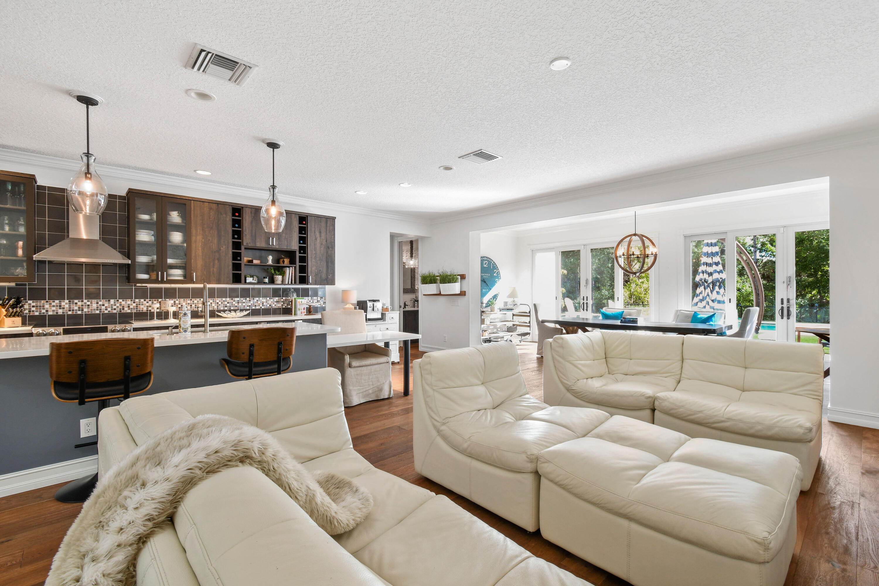 139 Florence Drive Jupiter, FL 33458 - Photo 17 of 78 139FlorenceDrive(14)