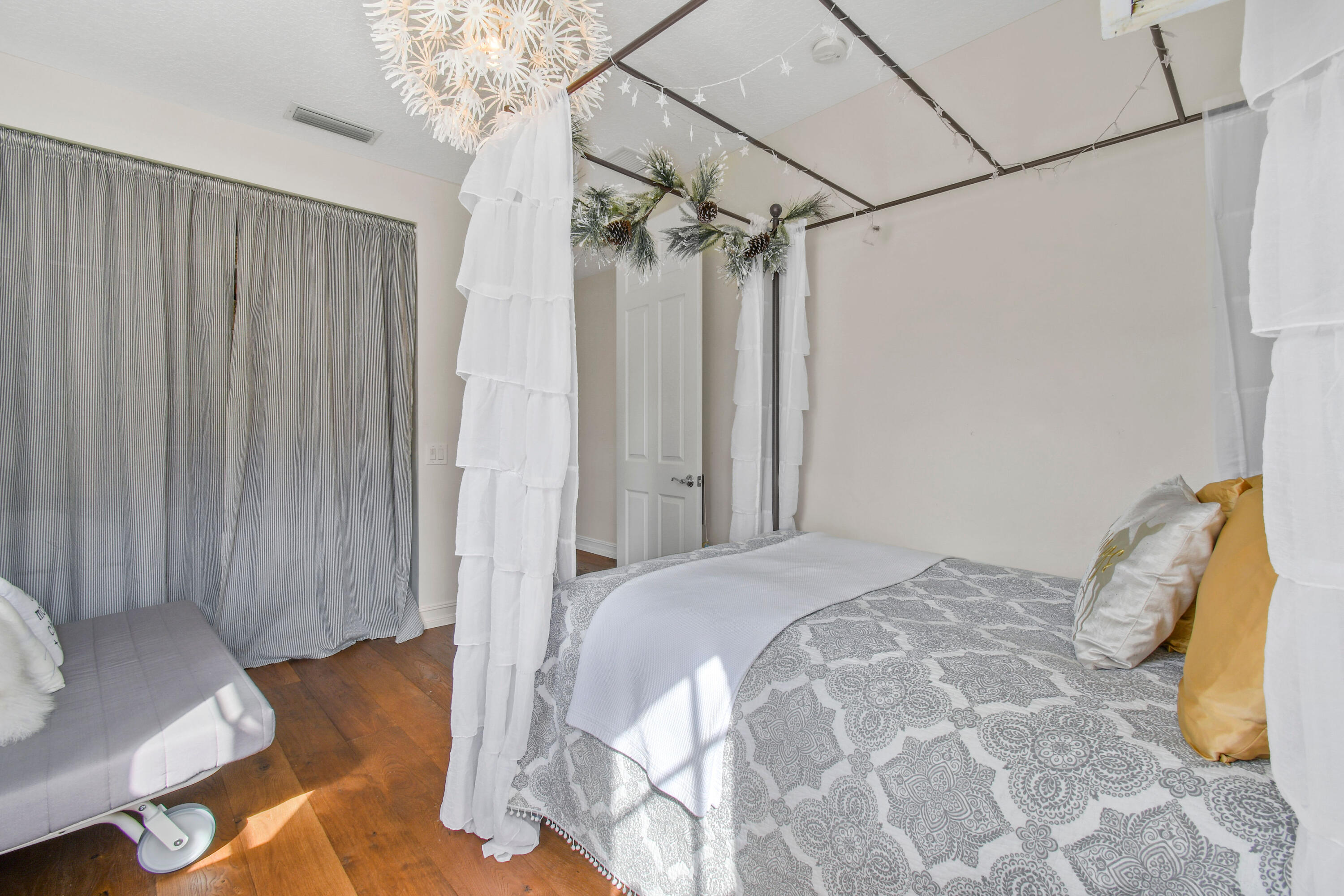 139 Florence Drive Jupiter, FL 33458 - Photo 52 of 78 139FlorenceDrive(48)