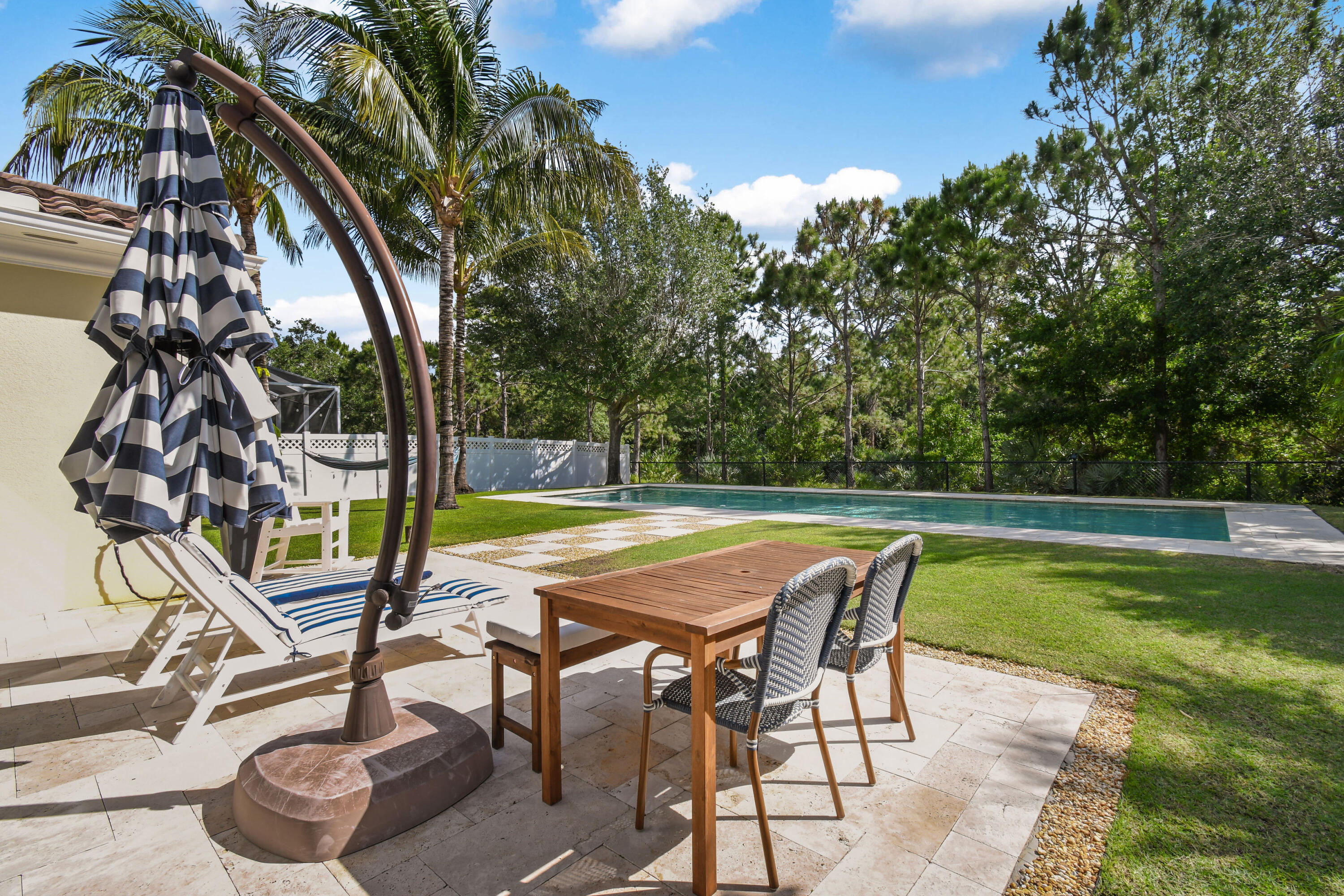 139 Florence Drive Jupiter, FL 33458 - Photo 67 of 78 139FlorenceDrive(63)