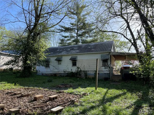 $69,900 | 617 North 3rd Street, Piedmont, MO 63957