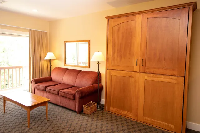 $69,000 | 318-320 Qtr I Jackson Gore Inn, Ludlow, VT 05149