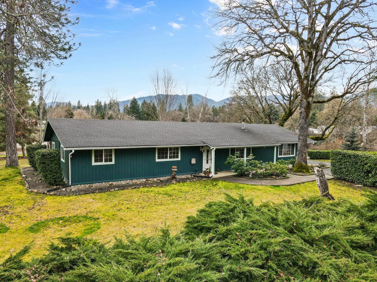 149 Queens Branch Road Rogue River, OR 97537 - Photo 5 of 48 DJI_0273 Large