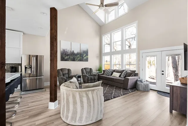 $830,000 | 3000 Tract 9, Elgin, TX 78621