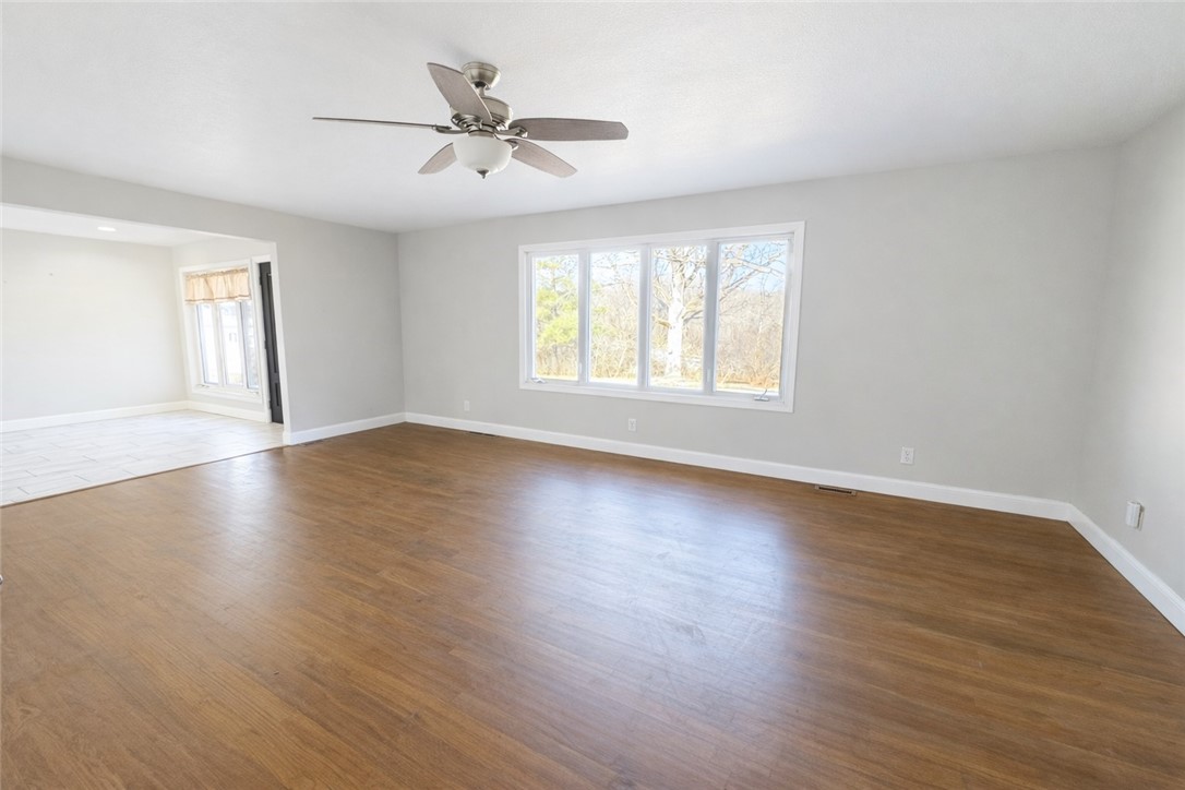 2945 Lincoln Hwy Road Charleston, IL 61920 - Photo 4 of 22