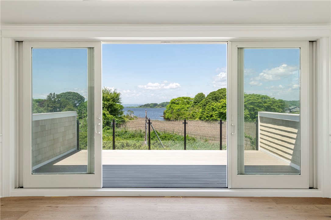 4 Foster Cove Road Westerly, RI 02891 - Photo 25 of 28