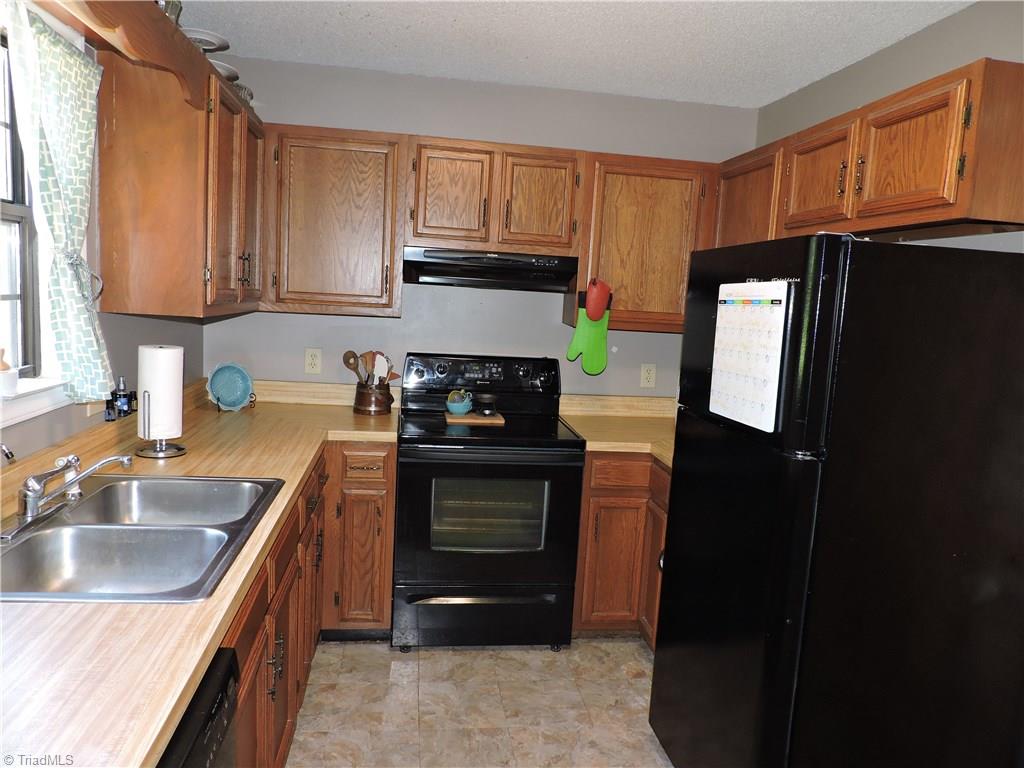 7116 North River Road Oak Ridge, NC 27310 - Photo 7 of 22