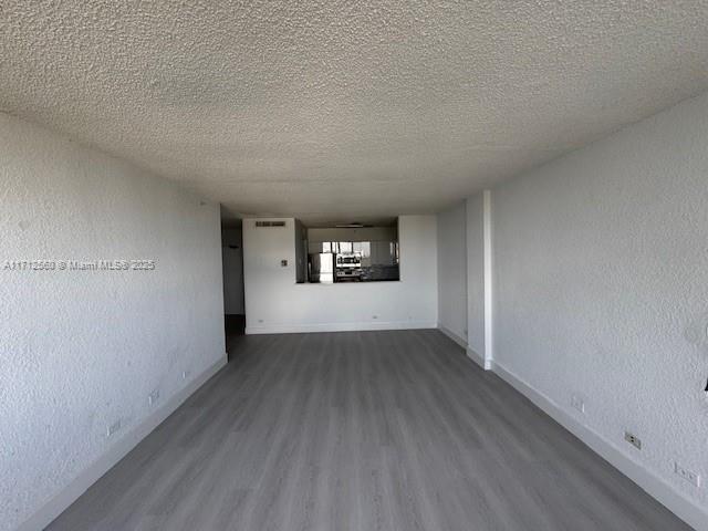 1500 Bay Road, Unit 1070S Miami Beach, FL 33139 - Photo 7 of 25 Gallery Image 7