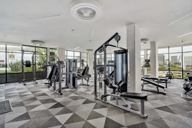 $1,498,000 | 800 Embassy Drive, Unit 605, Austin, TX 78702