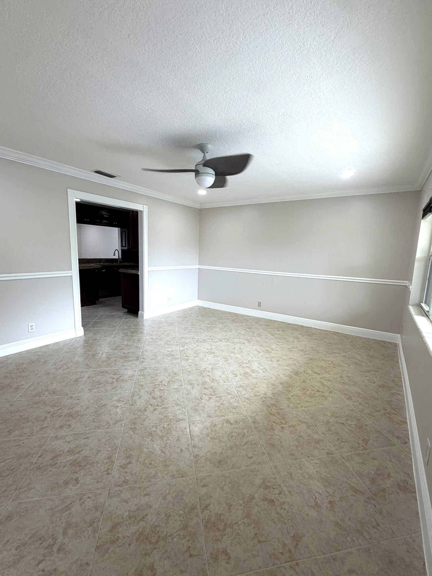 9585 Affirmed Lane Boca Raton, FL 33496 - Photo 8 of 25 IMG_4363
