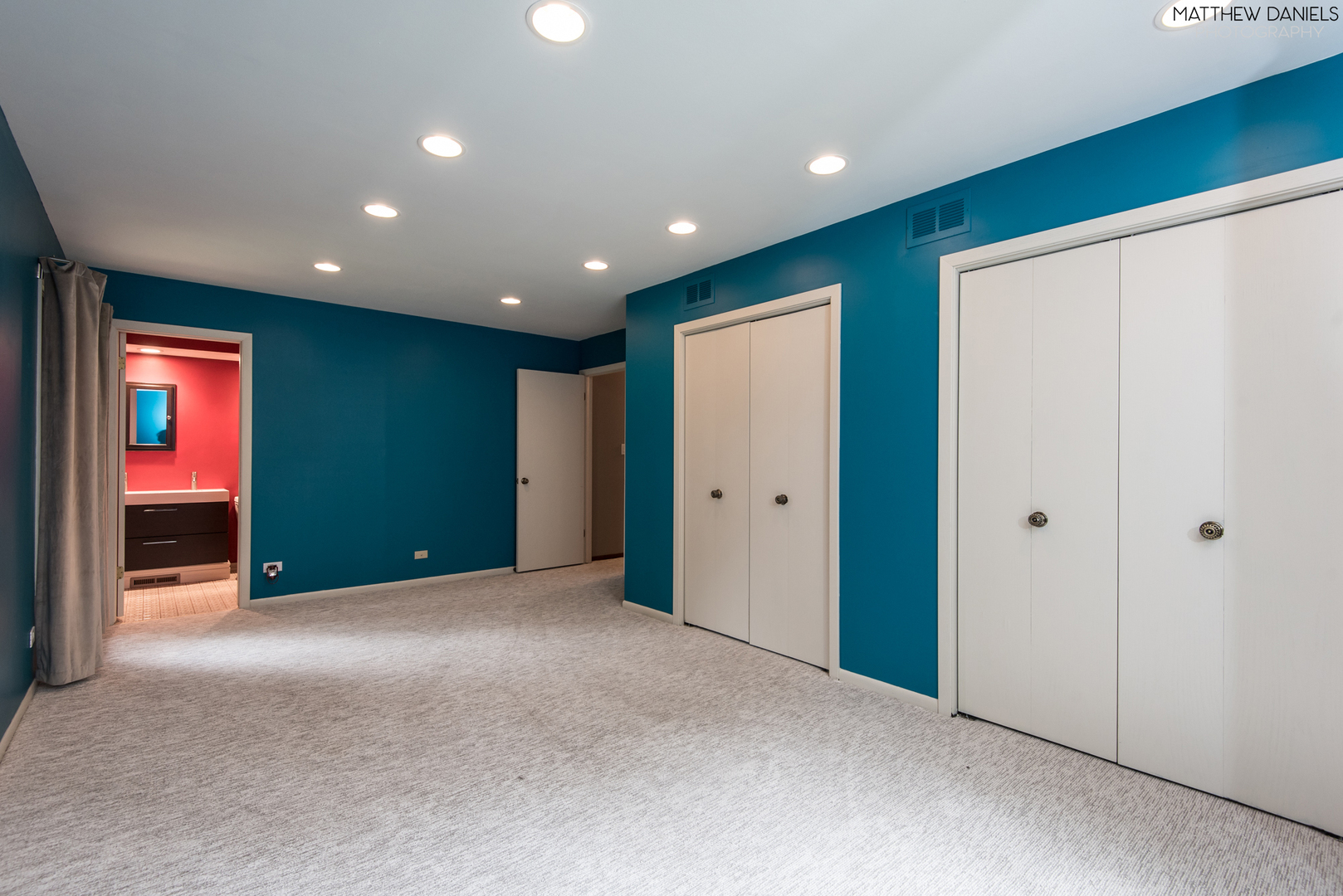 584 Aberdeen Road Frankfort, IL 60423 - Photo 37 of 60 a view of an empty room with window