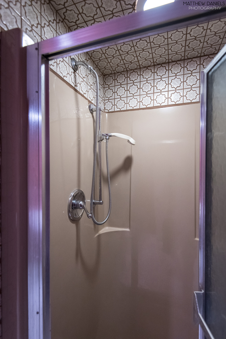 584 Aberdeen Road Frankfort, IL 60423 - Photo 39 of 60 a close view of a shower in a bathroom