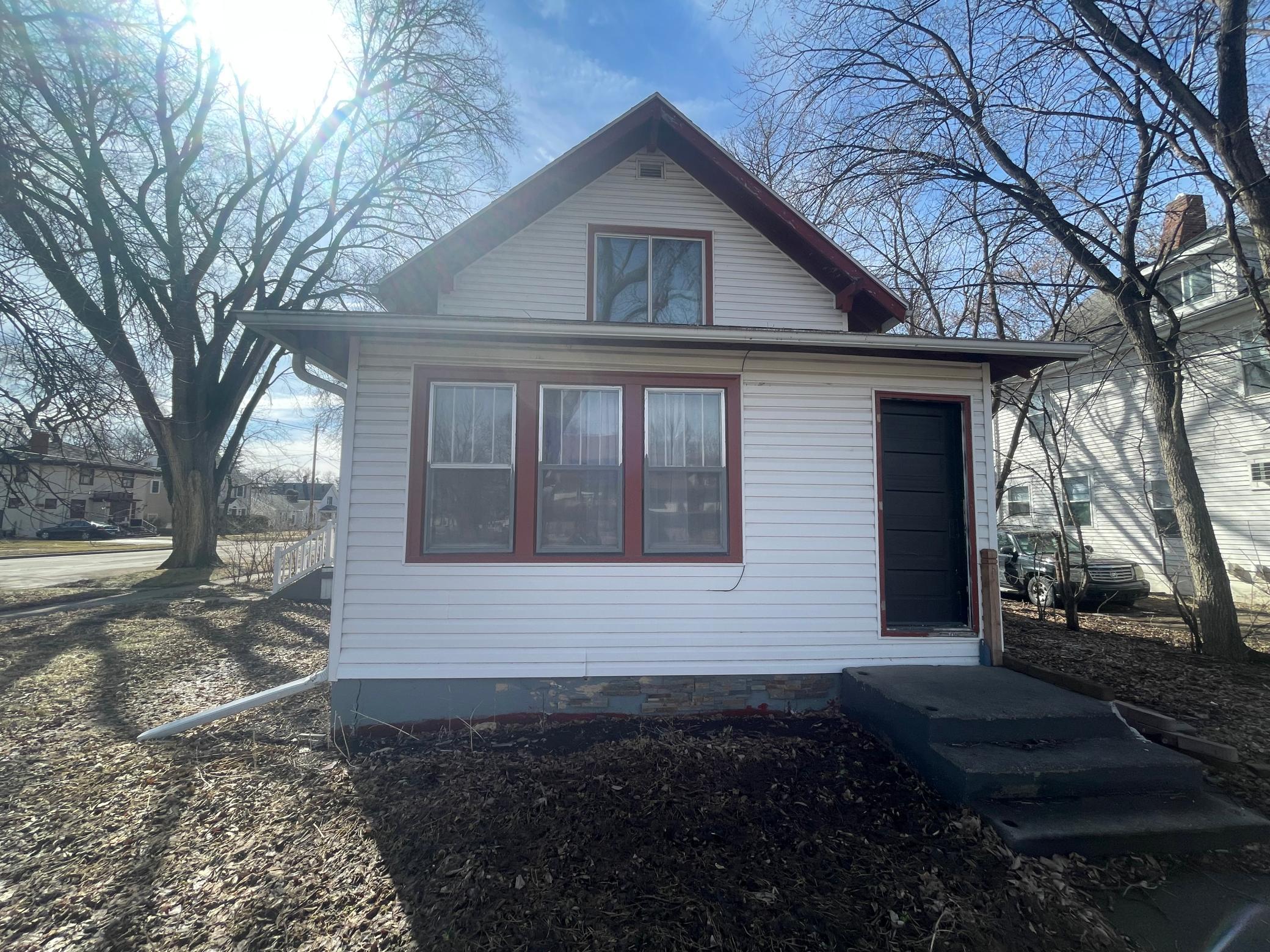 401 5th Street South Moorhead, MN 56560 - Photo 5 of 9