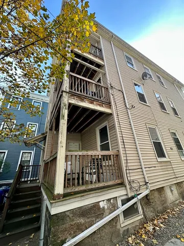 $4,900 | 93 Hillside Street, Unit 2, Boston, MA 02120