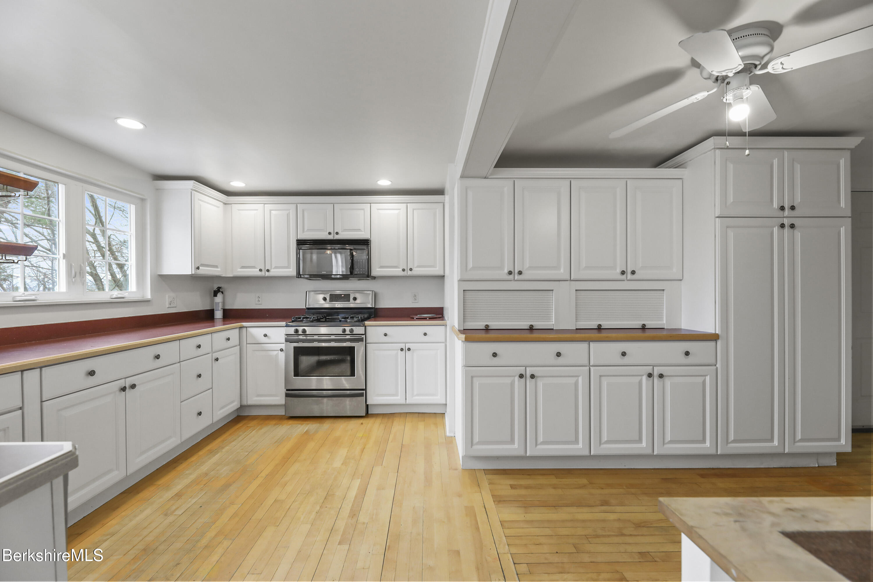26 Old Stockbridge Road, Unit 2 Lenox, MA 01240 - Photo 11 of 30 Kitchen