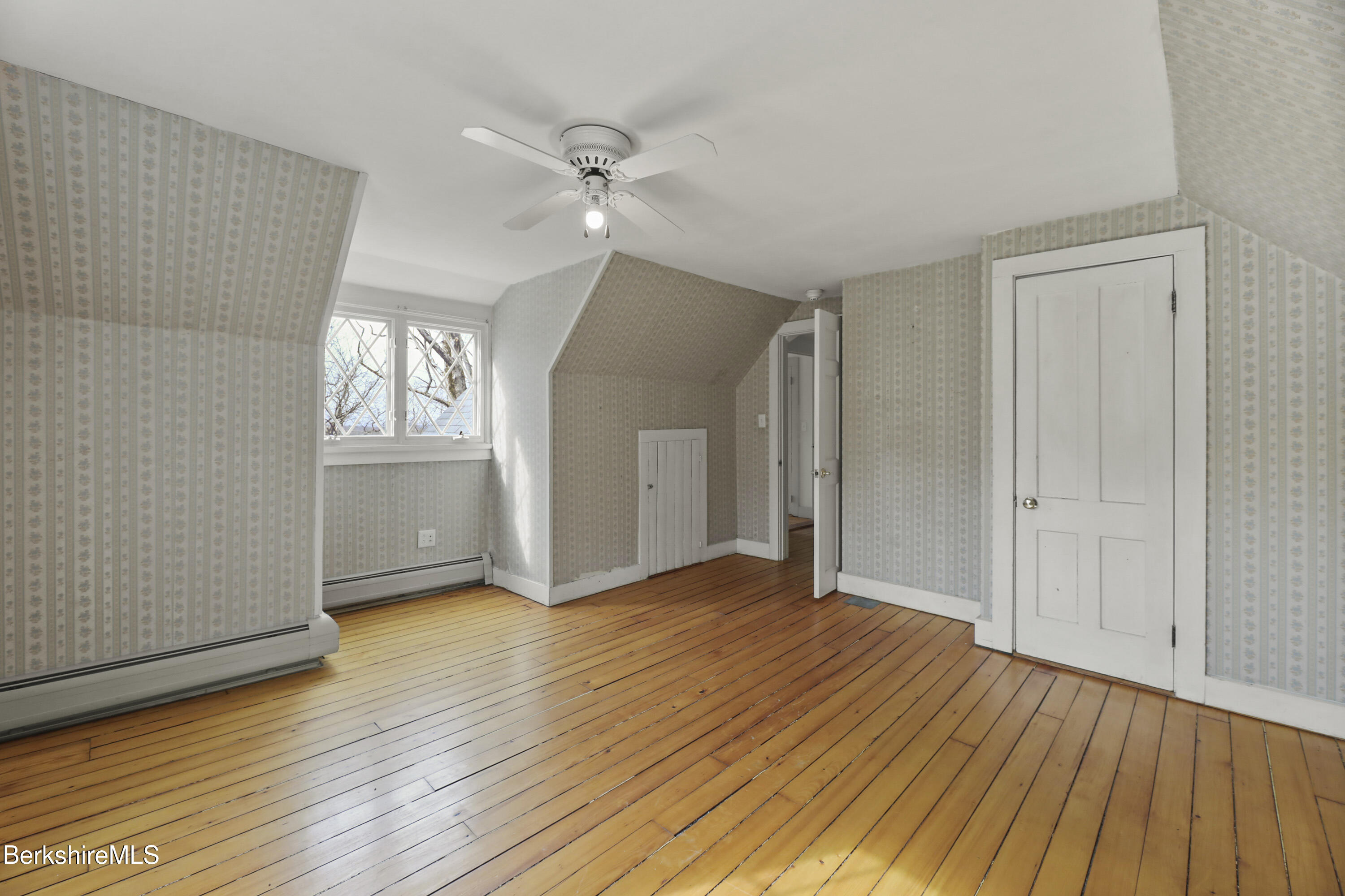 26 Old Stockbridge Road, Unit 2 Lenox, MA 01240 - Photo 26 of 30 Upper Level Bedroom 2