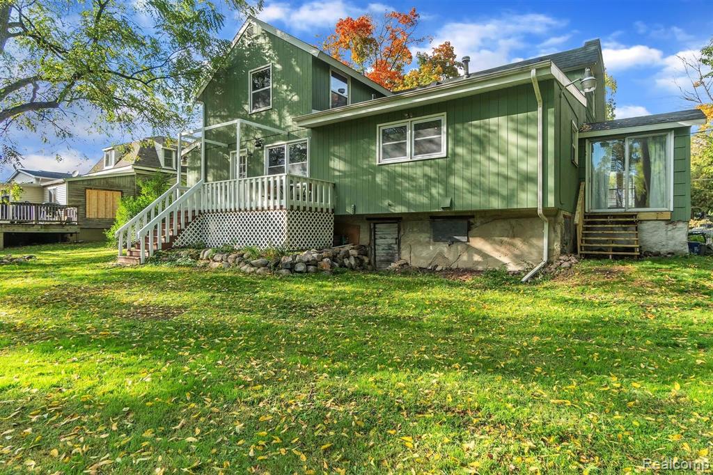 609 West Silver Lake Road Fenton, MI 48430 - Photo 32 of 37