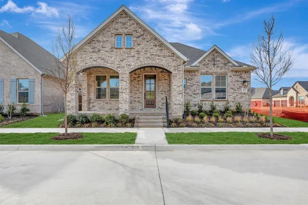 $606,990 | 2076 Spotted Fawn Drive, Arlington, TX 76005