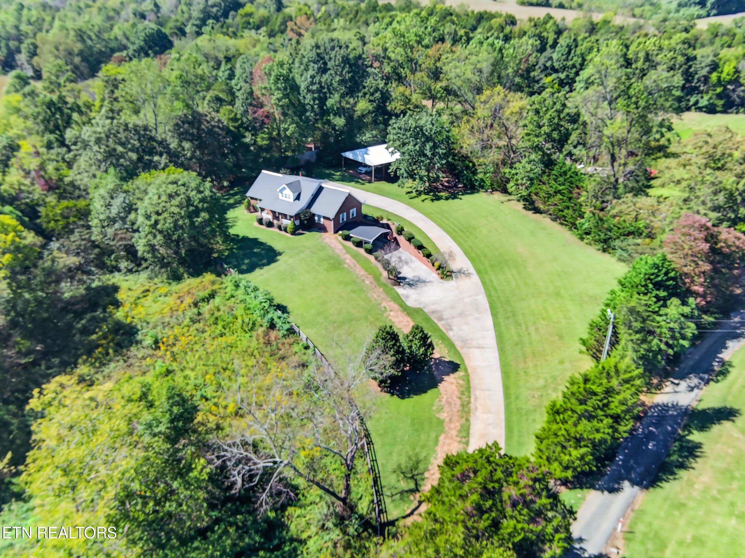 4816 St Paul Road Morristown, TN 37813 - Photo 39 of 41 MAX_0368
