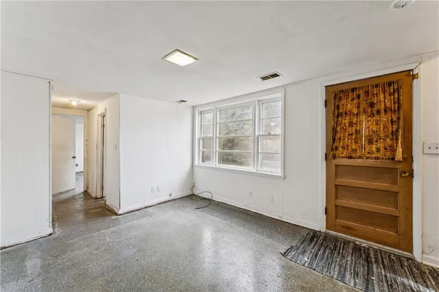 $179,900 | 7210 Hullwood Avenue, Kansas City, MO 64133