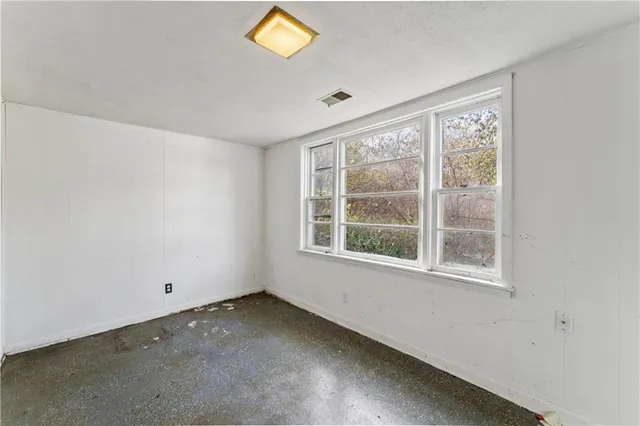 $179,900 | 7210 Hullwood Avenue, Kansas City, MO 64133