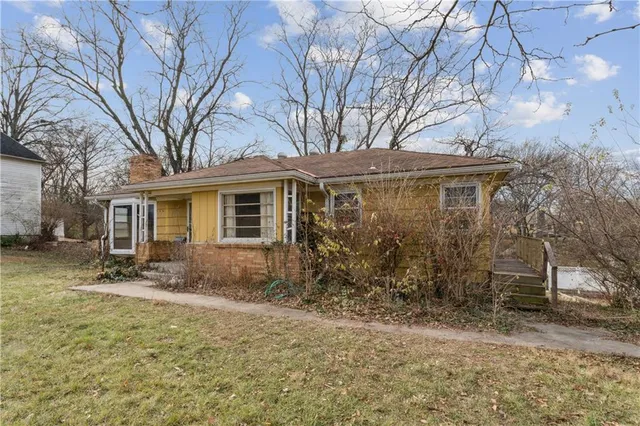 $179,900 | 7210 Hullwood Avenue, Kansas City, MO 64133