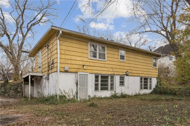 $179,900 | 7210 Hullwood Avenue, Kansas City, MO 64133