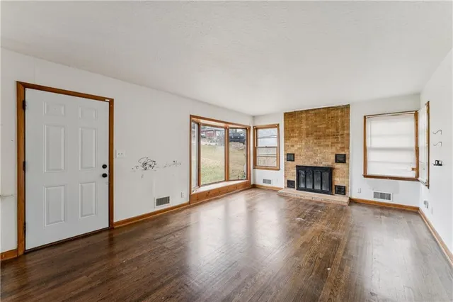 $179,900 | 7210 Hullwood Avenue, Kansas City, MO 64133