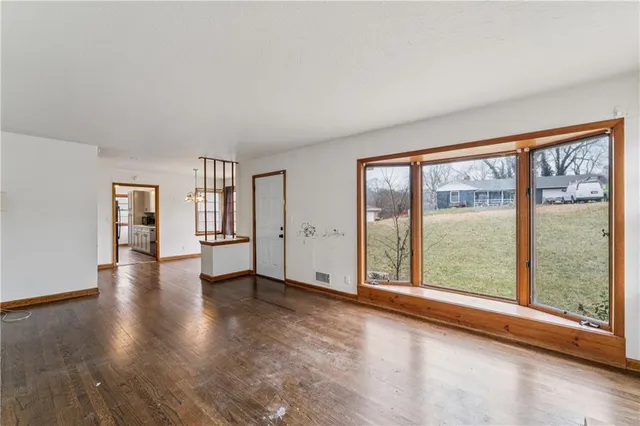 $179,900 | 7210 Hullwood Avenue, Kansas City, MO 64133