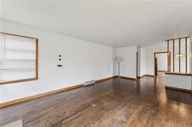 $179,900 | 7210 Hullwood Avenue, Kansas City, MO 64133