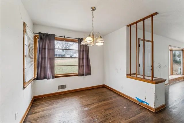 $179,900 | 7210 Hullwood Avenue, Kansas City, MO 64133