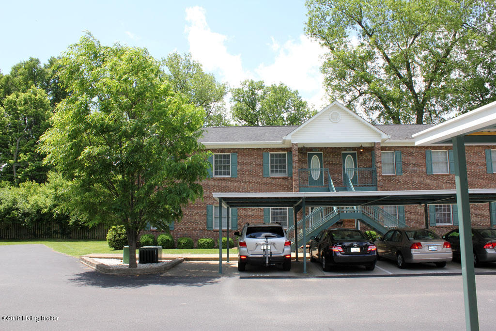 3114 Hendon Road Louisville, KY 40220 - Photo 2 of 38 Covered Parking
