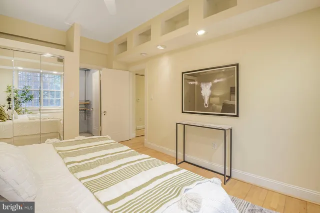 $689,500 | 1661 Crescent Place Northwest, Unit 102, Washington, DC 20009