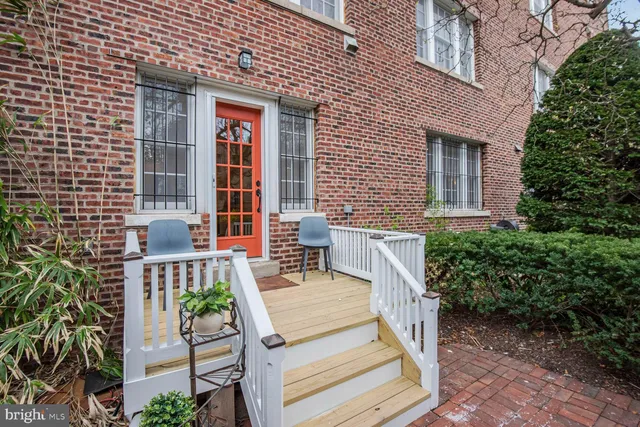 $689,500 | 1661 Crescent Place Northwest, Unit 102, Washington, DC 20009